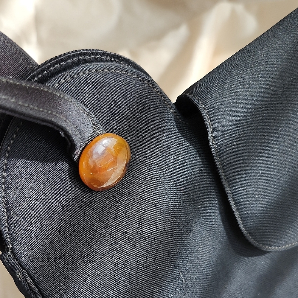 Vintage (Excellent Condition) David Lewis Kidney Shaped Black Fabric Bag, $45 - Picture 13 of 15
